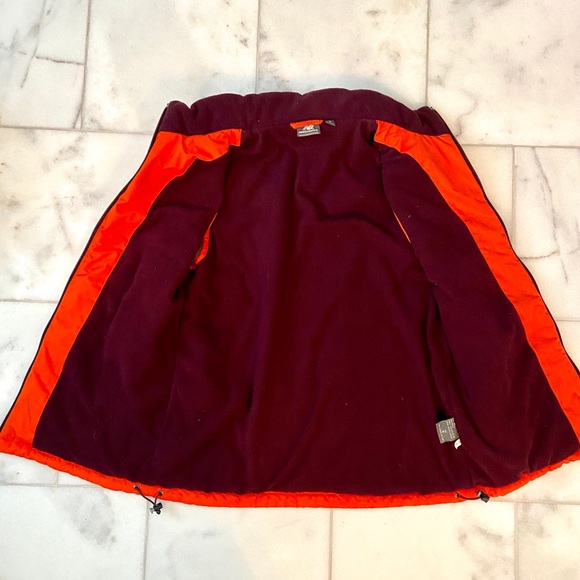 New Balance Puffer Vest - Picture 3 of 9